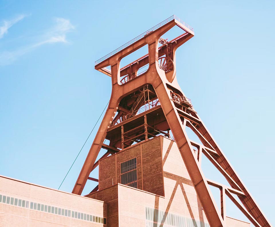Industry 4.0: Strategies For Streamlining Factory Operations Easily 6 Steel Tower Over Building